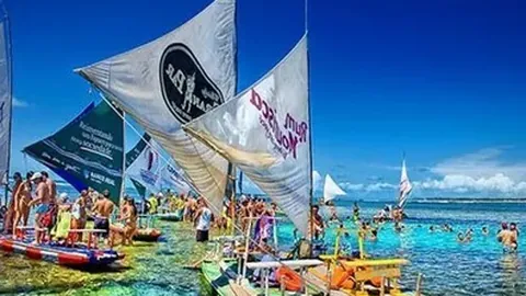 申花球员戴伟浚左膝十字韧带断裂，手术康复周期预计九个月，官方已确认